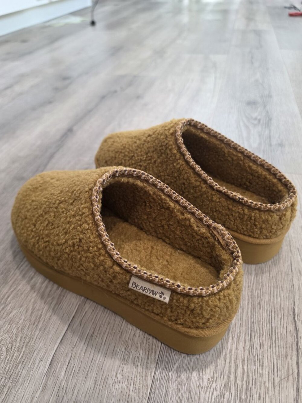 Bearpaw Women's Snuggle Martis Slippers Sz 10 WIDE Brown Faux Shearling Slip-On - Picture 9 of 10